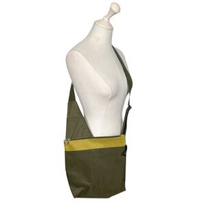 Jack Gomme Unisex Olive and Yellow Messenger Bag